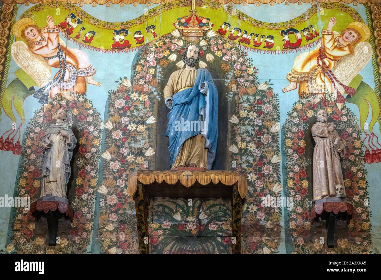 Der CHOR IN DER SAINT-JOSEPH KIRCHE GEMALT VON DER VERURTEILTE HUGUET, einem MALERMEISTER, IRACOUBO, Französisch-guayana, überseeische Departement, SÜDAMERIKA, Frankreich Stockfoto