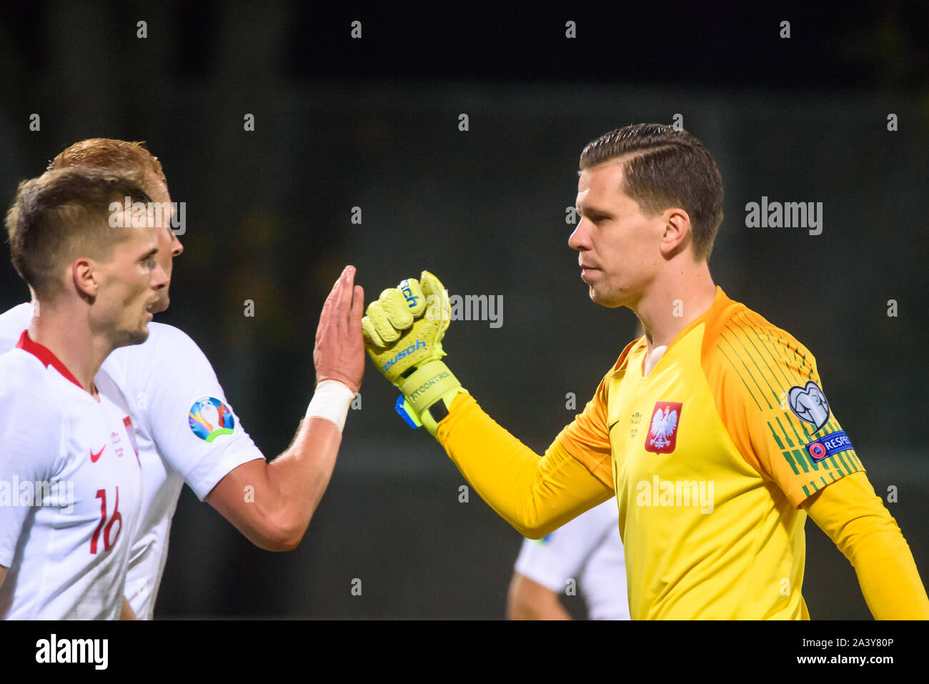 RIGA, Lettland. 10. Oktober, 2019. Wojciech Szcesny (R), während der UEFA EURO 2020 Qualifikation Spiel zwischen den nationalen Fußball-Team von Lettland und Polen. Credit: gints Ivuskans/Alamy leben Nachrichten Stockfoto