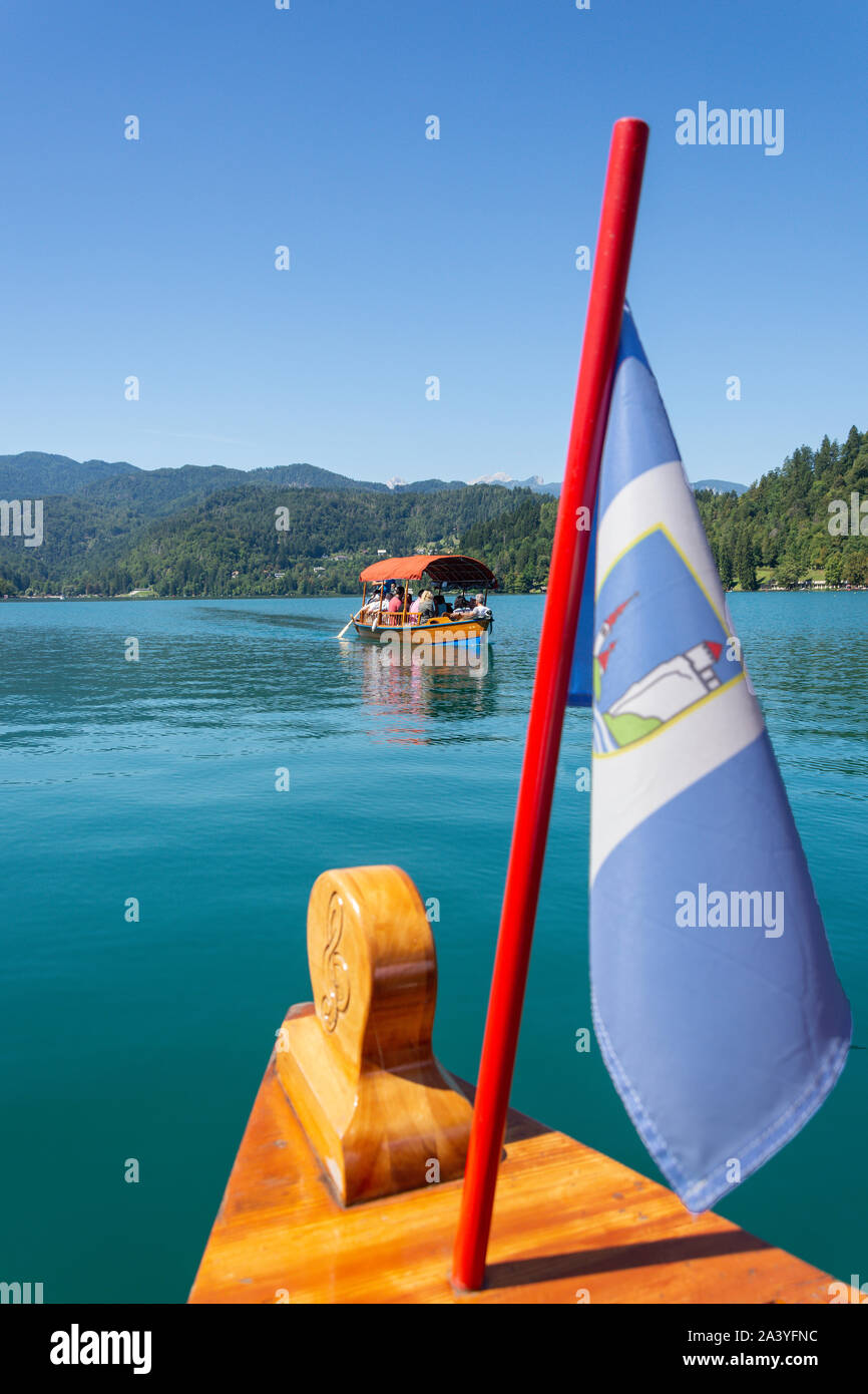 Traditionelle hölzerne Pletna, der See von Bled, Bled, Obere Kraina, Slowenien Stockfoto