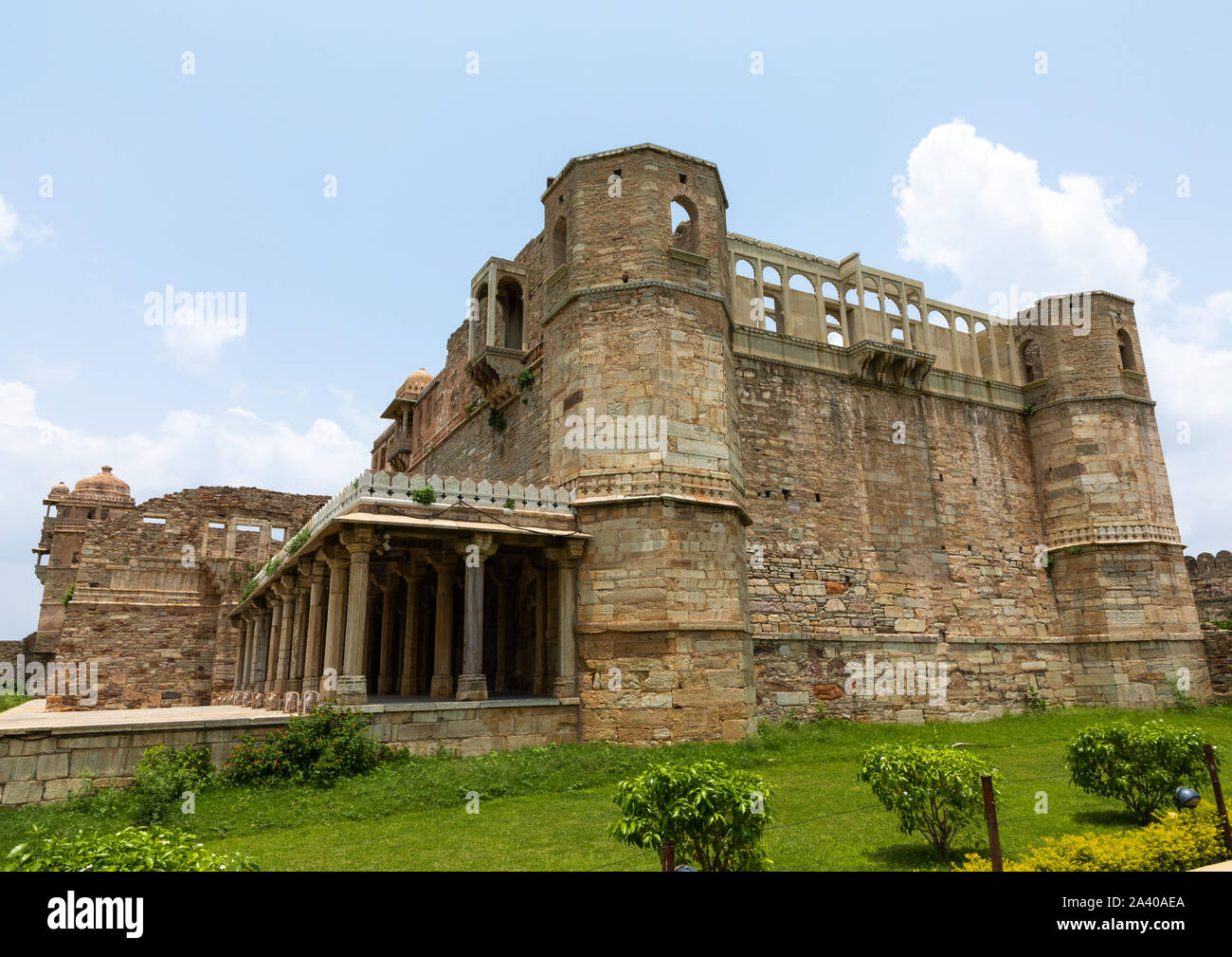 Die zerstörten Rana kumbha Palace innerhalb der mittelalterlichen Chittorgarh Fort Complex, Chittorgarh, Rajasthan, Indien Stockfoto