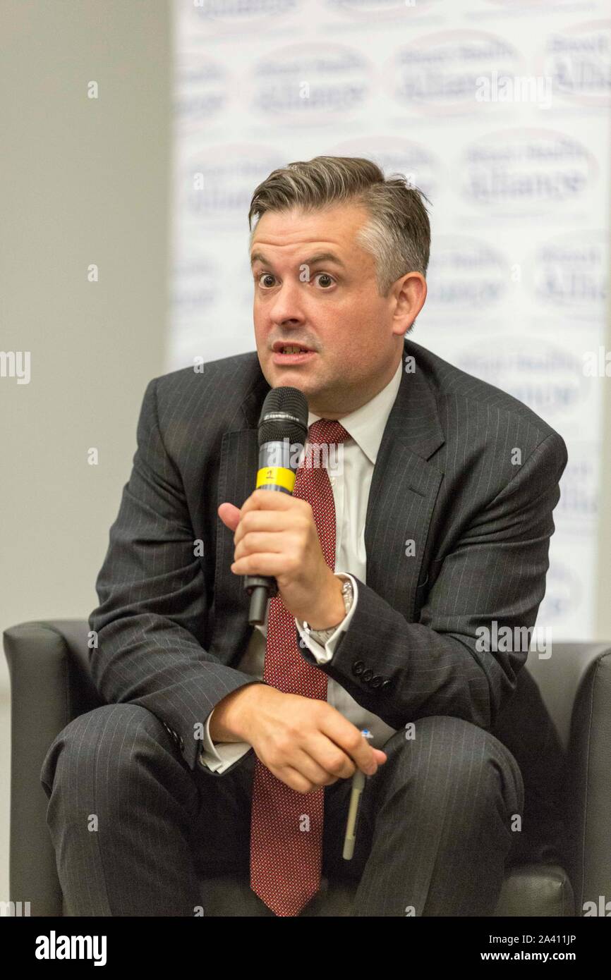 © Chris Bull. 23/09/19 Brighton, UK. Jährliche Konferenz 2019 der Labour Party in Brighton. Jon Ashworth MP, Schatten Staatssekretär für Gesundheit und Soziales ist heute (Montag, 23. September) während des Fringe - DIE NHS in einem Post-Brexit Welt. Foto: CHRIS STIER Stockfoto