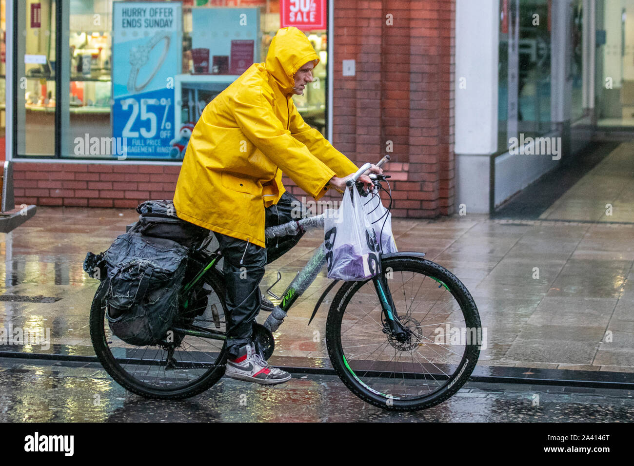 fahrrad fahren mit kind bei regen