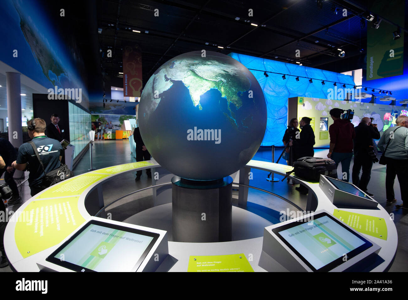 Interaktiver Globus Stockfotos und -bilder Kaufen - Alamy