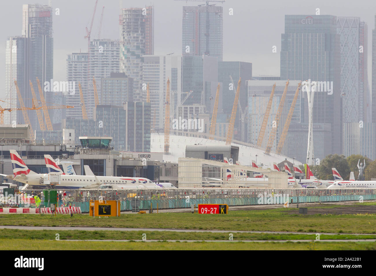 Allgemeine Ansicht GV von London City Airport LCY Stockfoto