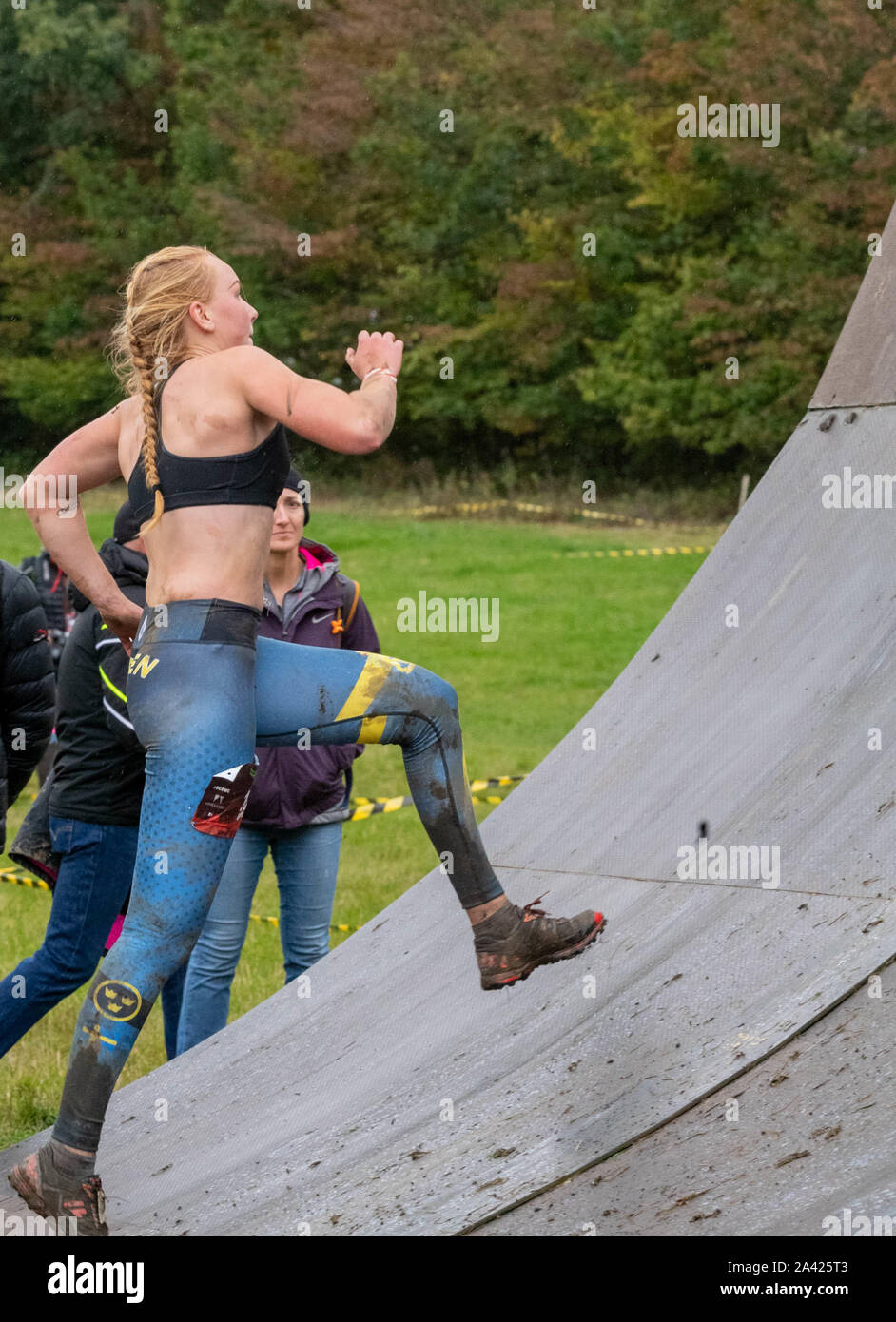 Brentwood, Essex, UK, 11. Oktober 2019 Die 2019 Hindernis Course Rennen OCR) Wm, Tag 1, der führenden unabhängigen Weltmeisterschaften für den Sport des Hindernisparcours Racing. Nun Athleten aus über 65 Nationen mit einer Mischung aus professionellen und laienhaften Altersgruppen Credit Ian DavidsonAlamy leben Nachrichten Stockfoto