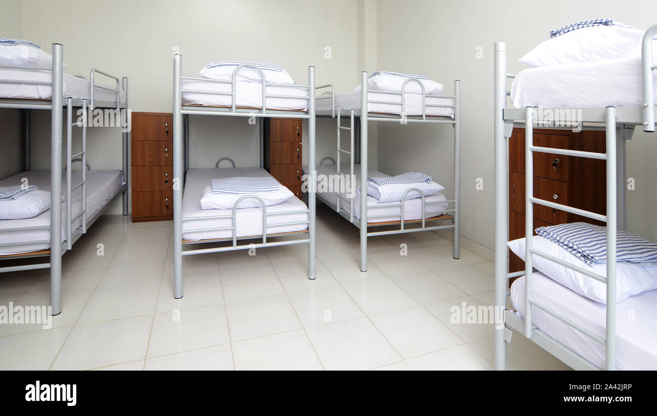 Bett zimmer Fläche, Wohnheim für Mitarbeiter im Training Center Standort Stockfoto