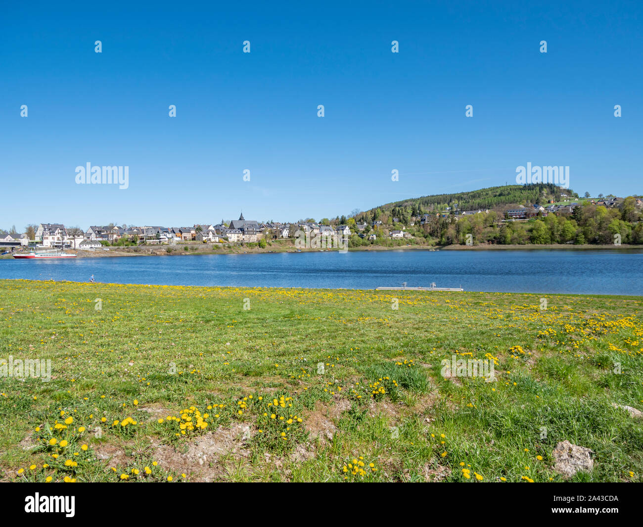 Ansicht der Saalburg in Thüringen an der Bleilochtalsperre Stockfoto