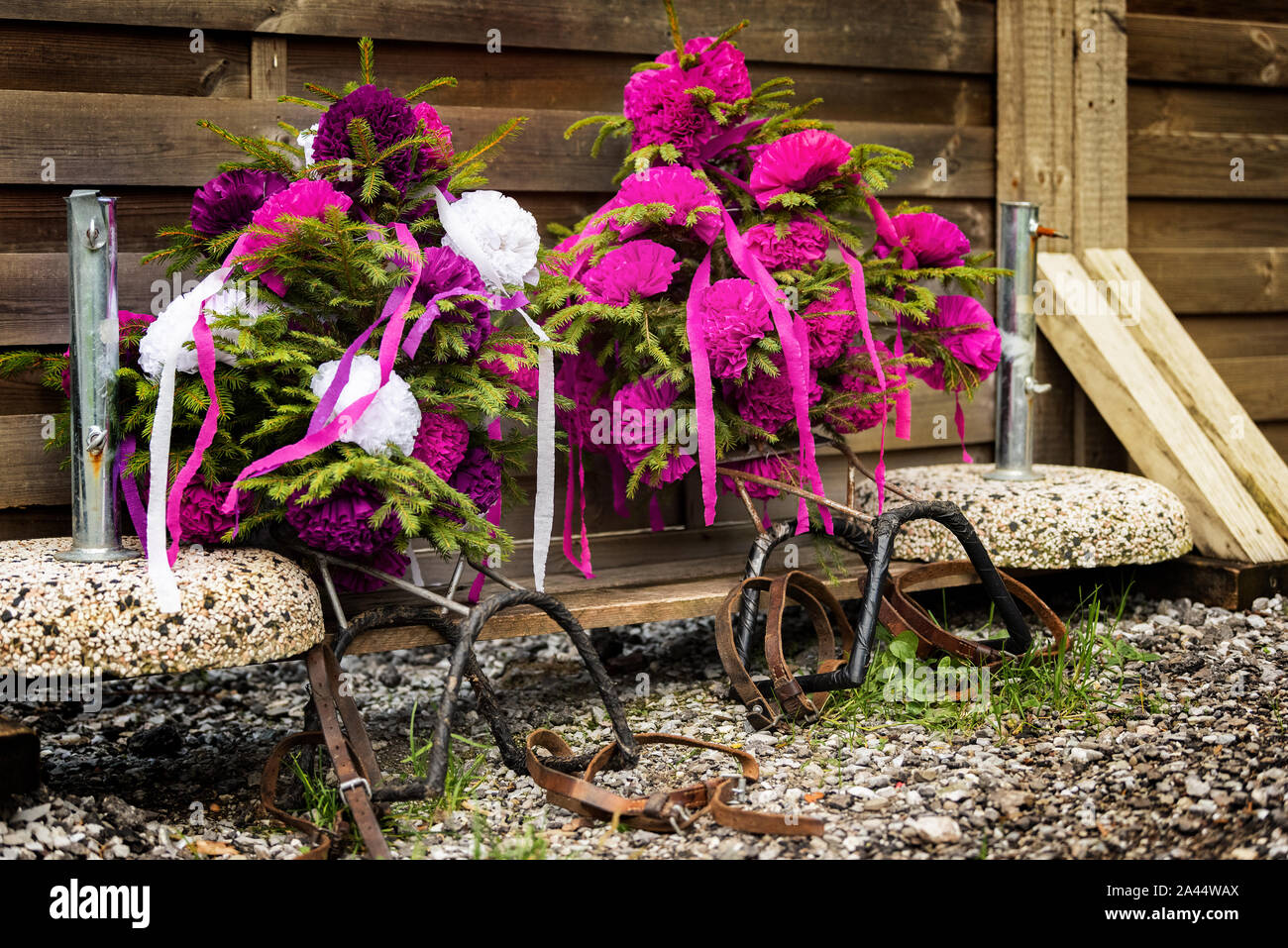 Blumenschmuck für Kühe und die wandertierhaltung Ereignis in Charmey, Fribourg, Schweiz Stockfoto