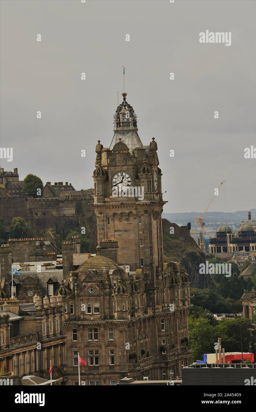 Balmoral Hotel Edinburgh von Calton Hill Stockfoto