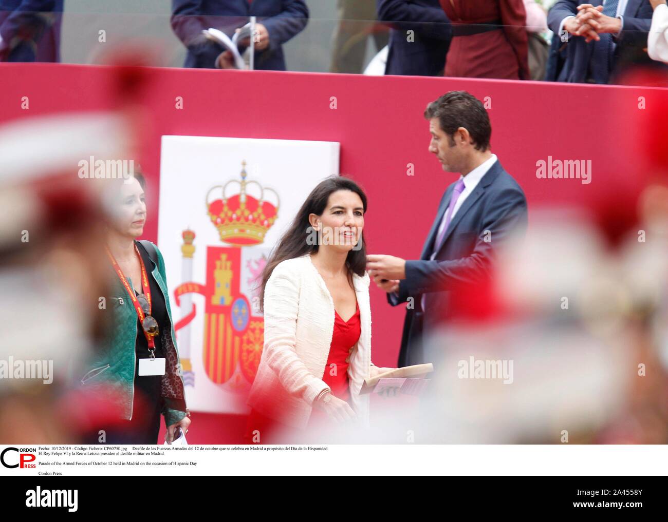 Madrid, Spanien. 12 Okt, 2019. Desfile de las Fuerzas Armadas del 12 de Mayo que se Feier en Madrid a propósito del Día de la Hispanidad. El Rey Felipe VI y la Reina Letizia Sudetendeutschen wies Schroeder el desfile Militar en Madrid. Parade der Streitkräfte von 12. Oktober in Madrid aus Anlass des Hispanic Tag Credit: CORDON PRESSE/Alamy Leben Nachrichten gehalten Stockfoto