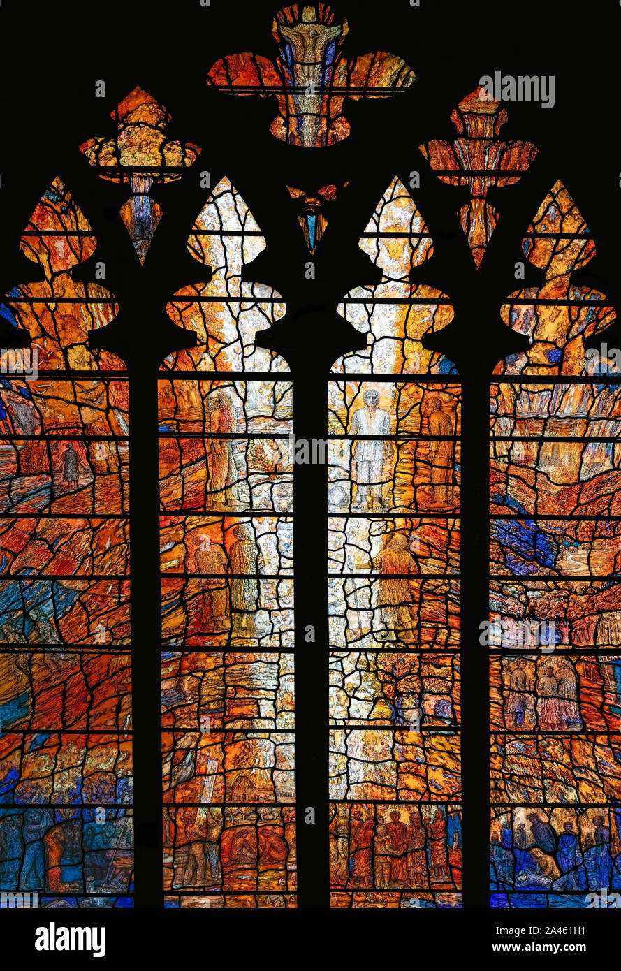Die verklärung Fenster, von Thomas Denny (2010), in Erinnerung an Erzbischof Michael Ramsay, Durham Cathedral, Großbritannien Stockfoto