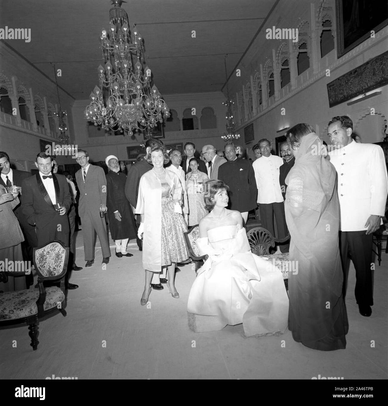 First Lady Jacqueline Kennedy besucht Empfang in Udaipur, Indien (3). Stockfoto