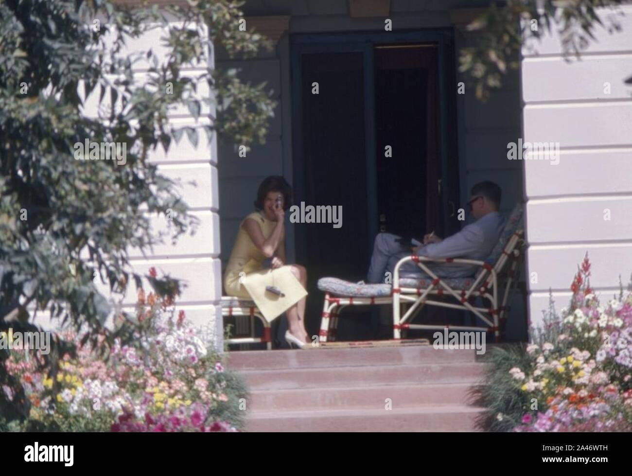 First Lady Jacqueline Kennedy Snaps Foto in Indien. Stockfoto