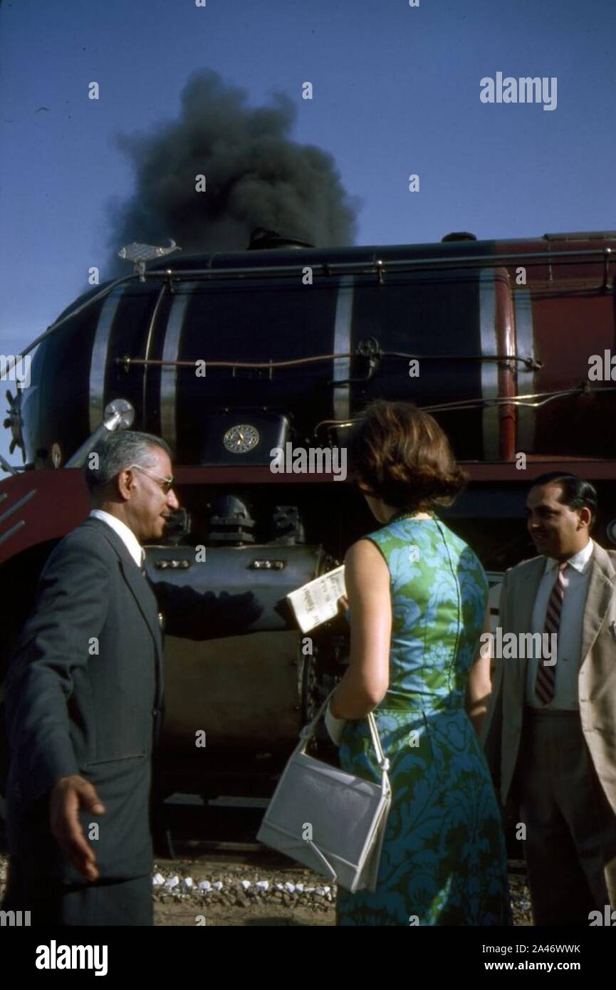 First Lady Jacqueline Kennedy am Bahnhof in Indien. Stockfoto