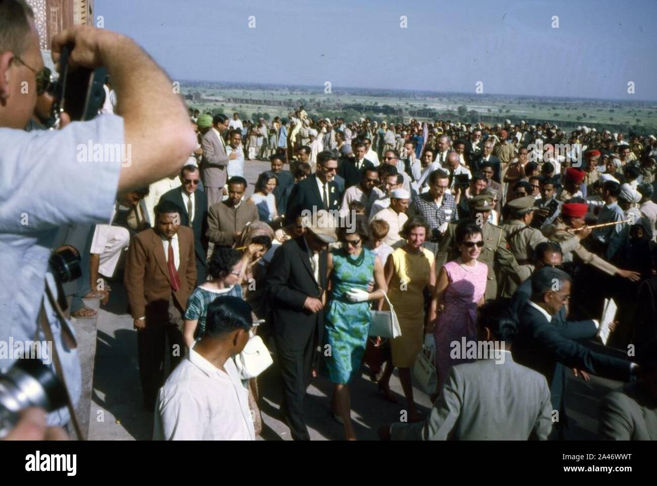 First Lady Jacqueline Kennedy Touren Fatehpur Sikri in Indien (1). Stockfoto