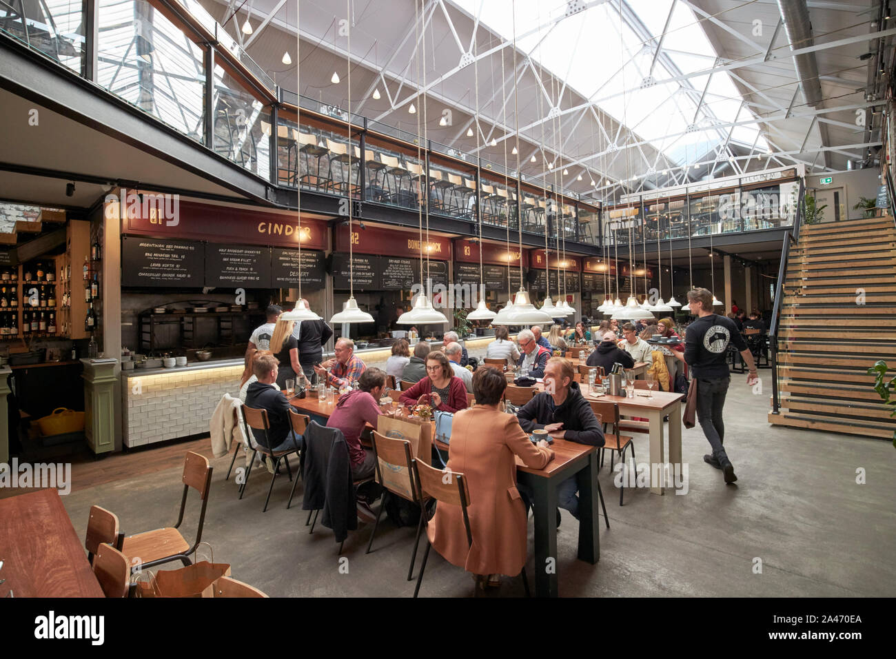 Im Food Court des Duke Street essen und trinken Markt Liverpool England Großbritannien Stockfoto