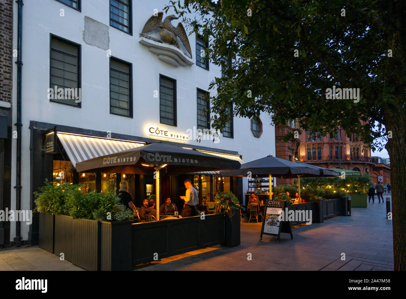 Franzosisches Bistro Restaurant Stockfotos Und Bilder Kaufen Alamy