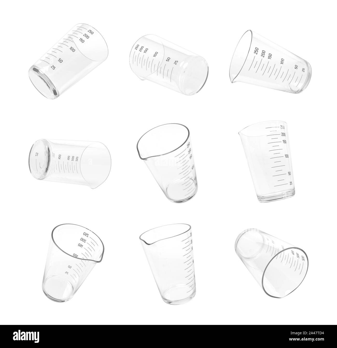 3D-Rendering von neun Messbecher auf einem weißen Hintergrund. Medizinische und pharmazeutische Produkte. Im Labor analysiert werden. Messsysteme. Stockfoto