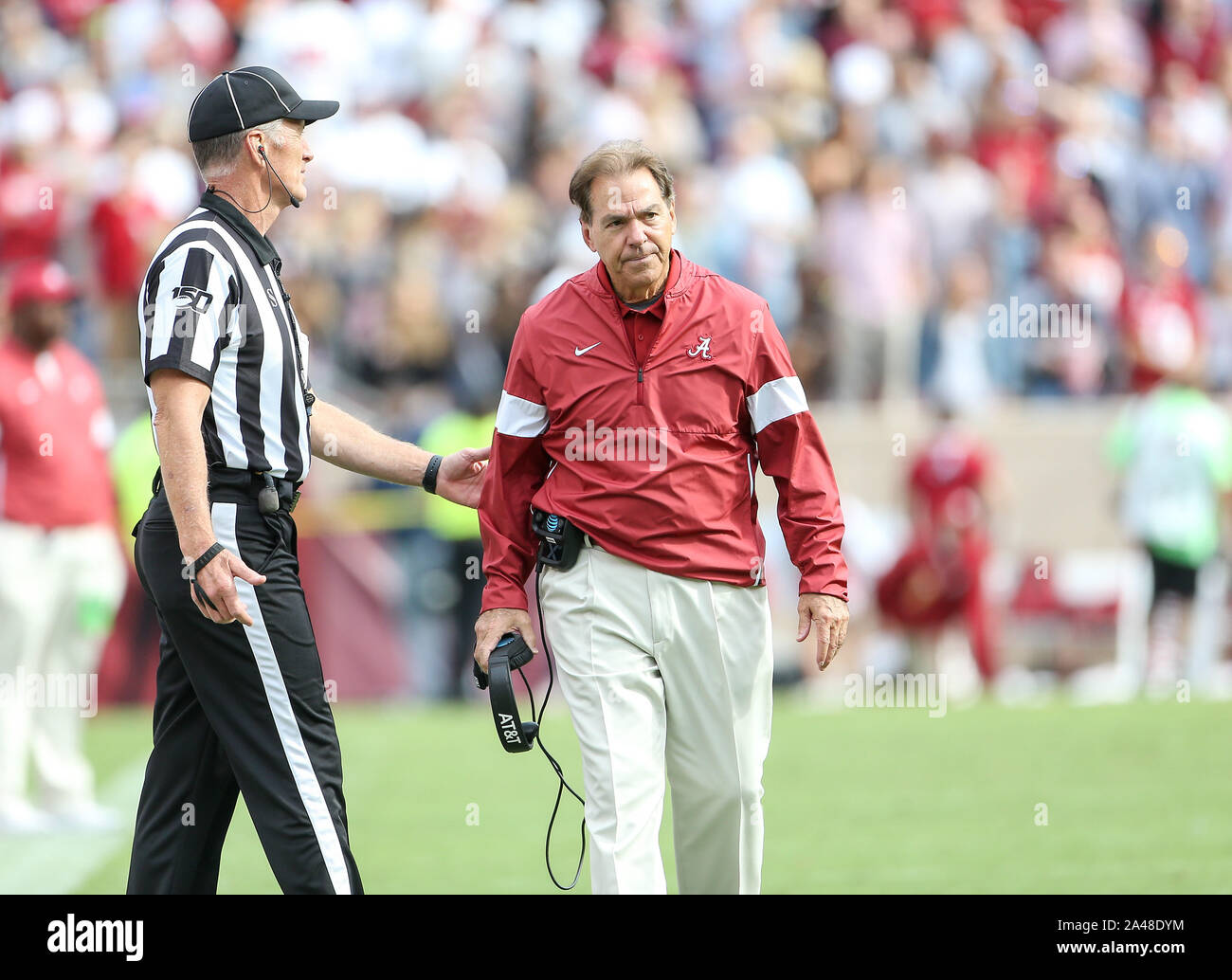 College Station, Texas, USA. 12 Okt, 2019. Alabama Crimson Tide Head Coach Nick Saban während einer NCAA Football Spiel zwischen Texas A&M und Alabama am Kyle Feld in College Station, Texas, am Okt. 12, 2019. Credit: Scott Coleman/ZUMA Draht/Alamy leben Nachrichten Stockfoto