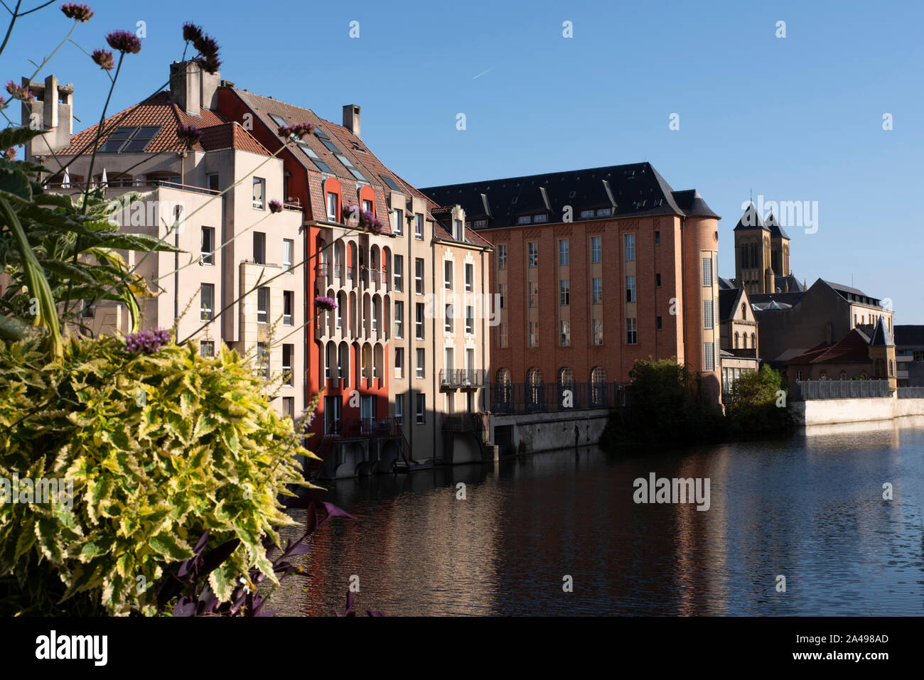 Haus in der Stadt Metz am Ufer der Mosel Stockfoto