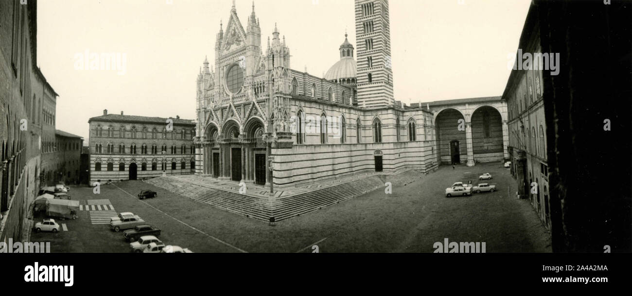 Weitwinkelaufnahme der Kathedrale, Siena, Italien 1960 Stockfoto