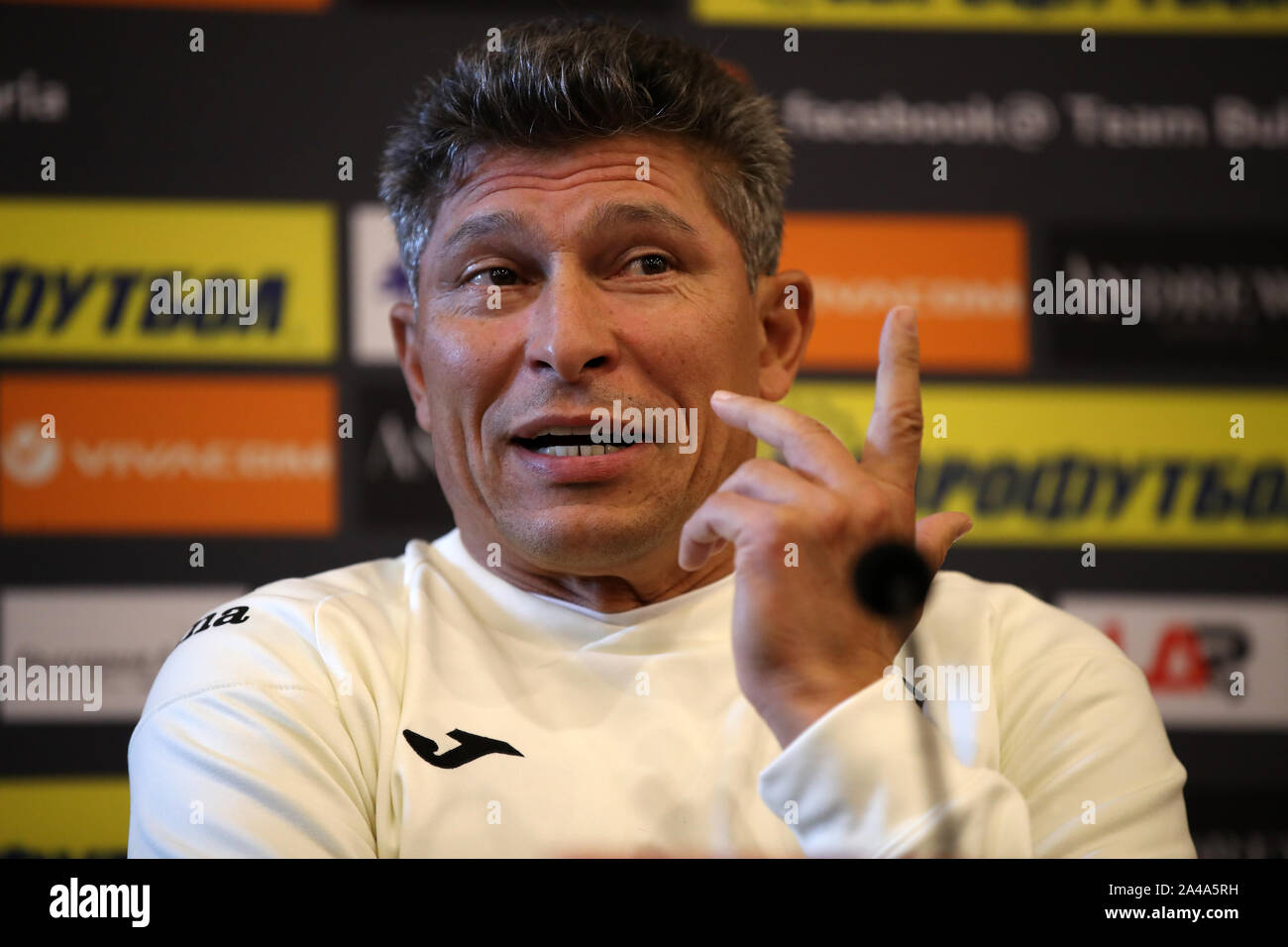 Bulgarien manager Krassimir Balakov während einer Pressekonferenz auf der Vasil Levski National Stadium, Sofia. Stockfoto