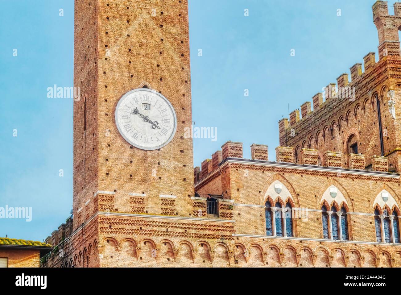 Siena, Italien - 03. März 2019: Torre del Mangia, an der berühmten Piazza del Campo entfernt Stockfoto