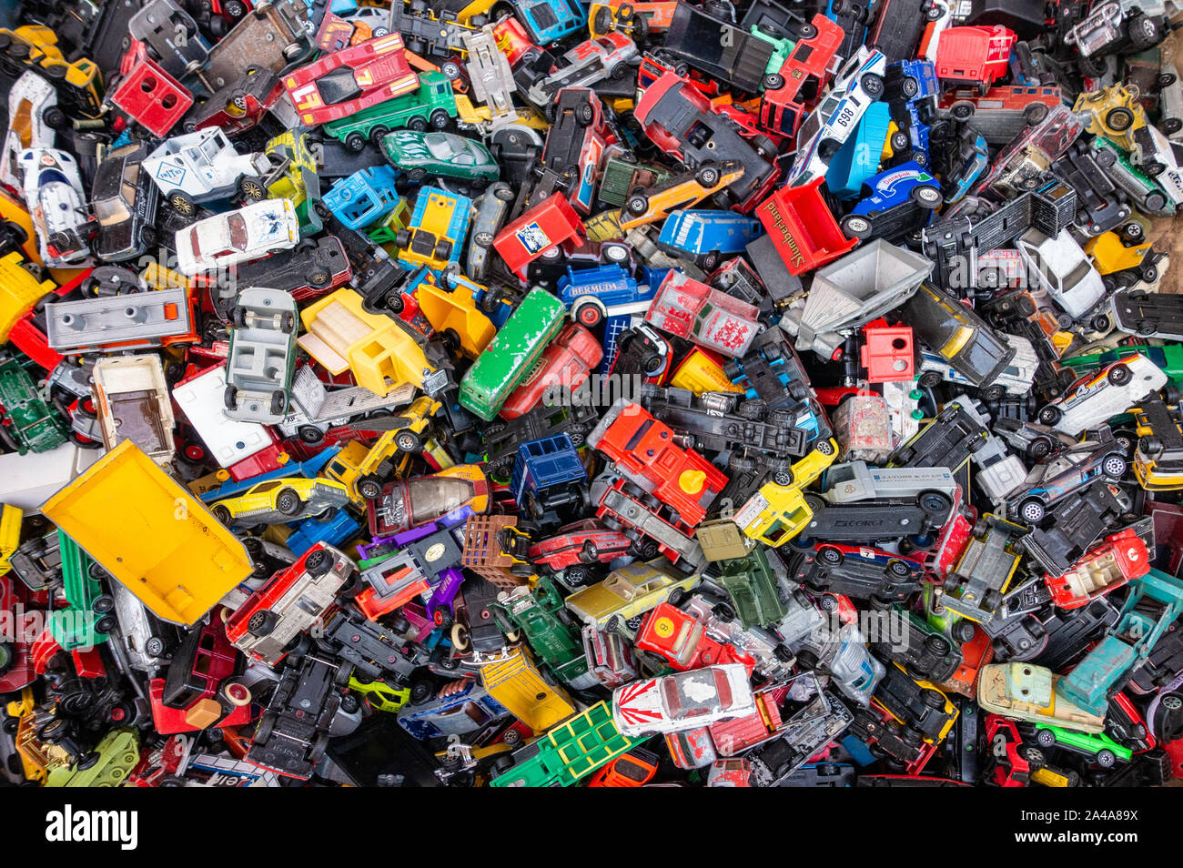 Große Sammlung von Metall Spielzeugautos Stockfotografie - Alamy