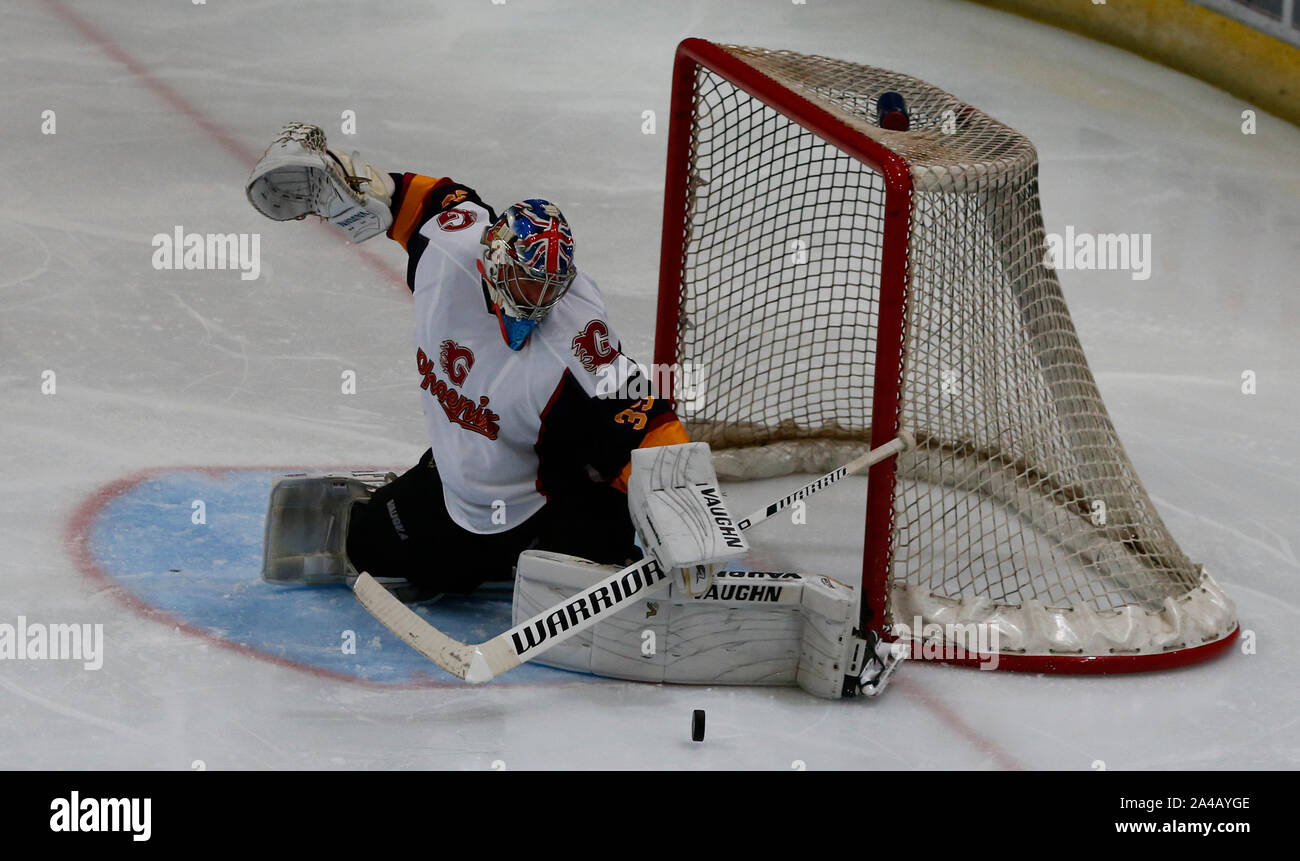 Guildford, Großbritannien. 13 Okt, 2019. GUILDFORD, England. 13. Oktober: Petr Cech von Guildford Phoenix Ex Arsenal und Chelsea Spieler während National Ice Hockey League zwischen Guildford Phoenix und Swindon Wildkatzen 2 bei Guildford Spectrum Stadion in Guildford, England am Oktober 13, 2019 Credit: Aktion Foto Sport/Alamy leben Nachrichten Stockfoto