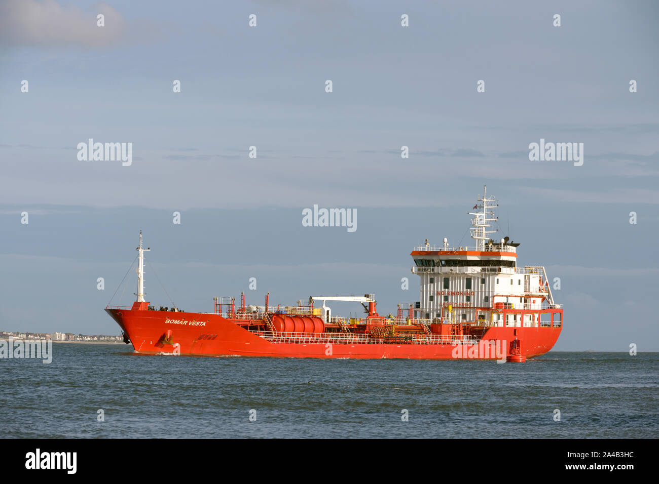 MV Bomar Vesta ein Öl-/Chemikalientanker durch Hellespont Steamship in Southampton, Southampton, Hampshire, England, Großbritannien Besitz Stockfoto