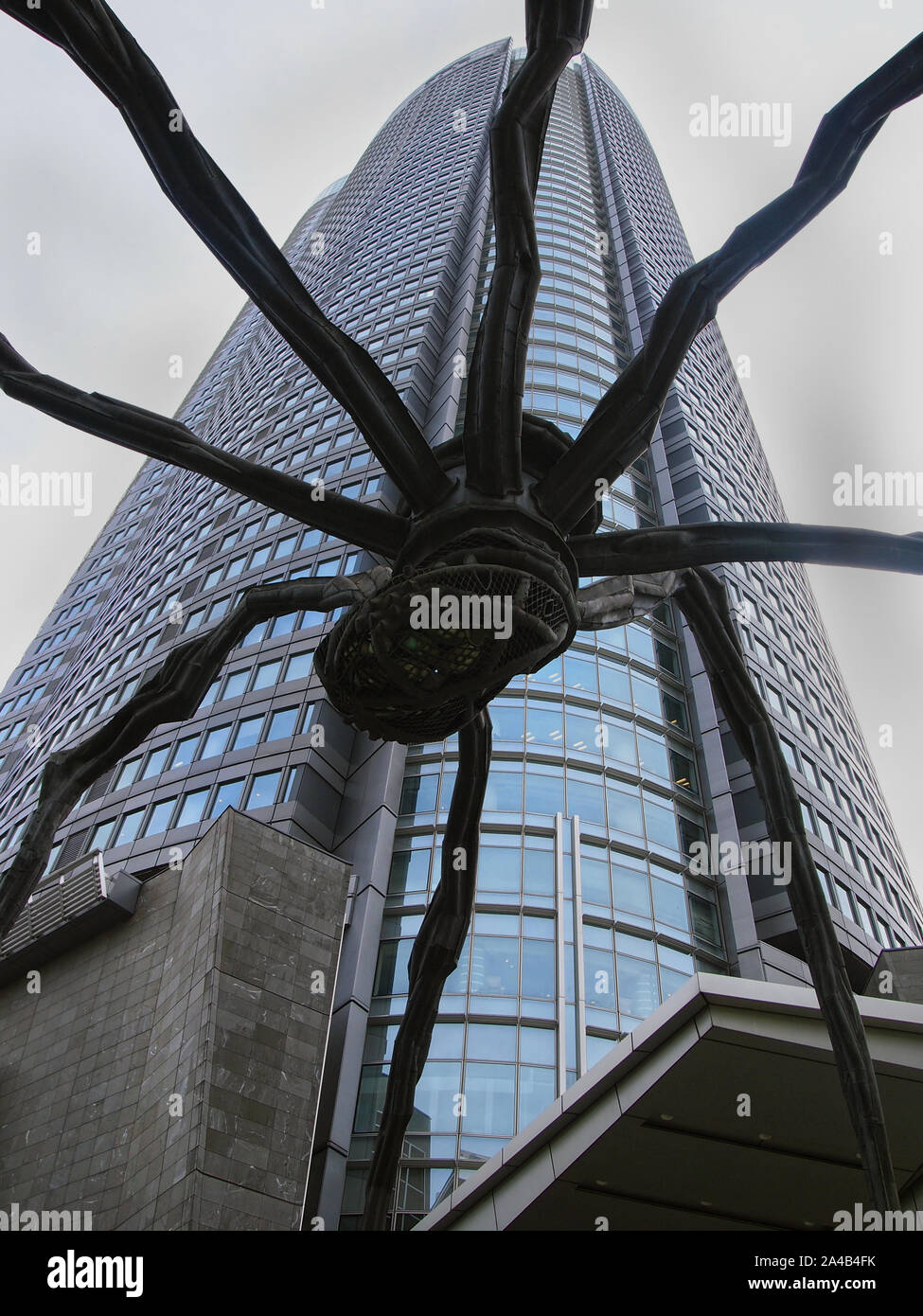 Roppongi Hills (六本木ヒルズ). Es ist ein großes Handels- und Unterhaltungskomplex in Roppongi, Tokyo. Stockfoto