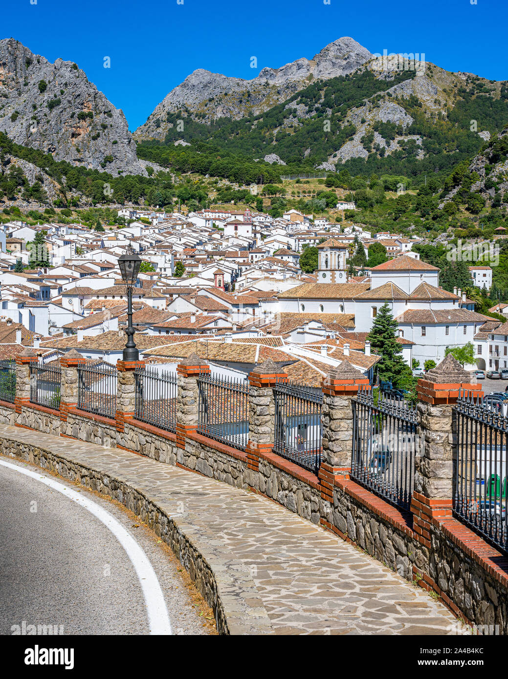 Malerische Anblick in Grazalema, Provinz Cadiz, Andalusien, Spanien. Stockfoto