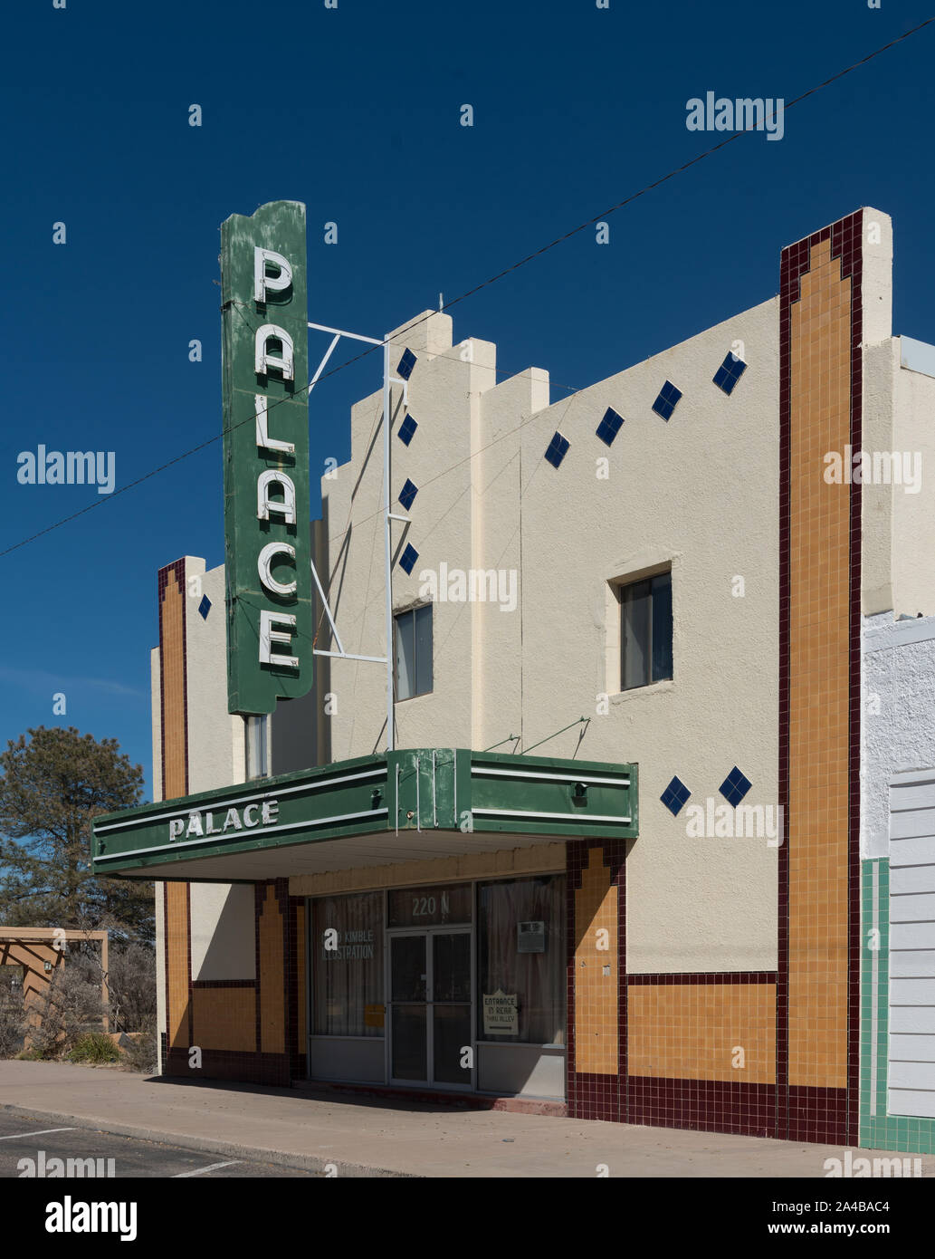 Das Art Deco Palace Theatre, einer einmaligen Kino in der Innenstadt von Marfa, Texas Stockfoto