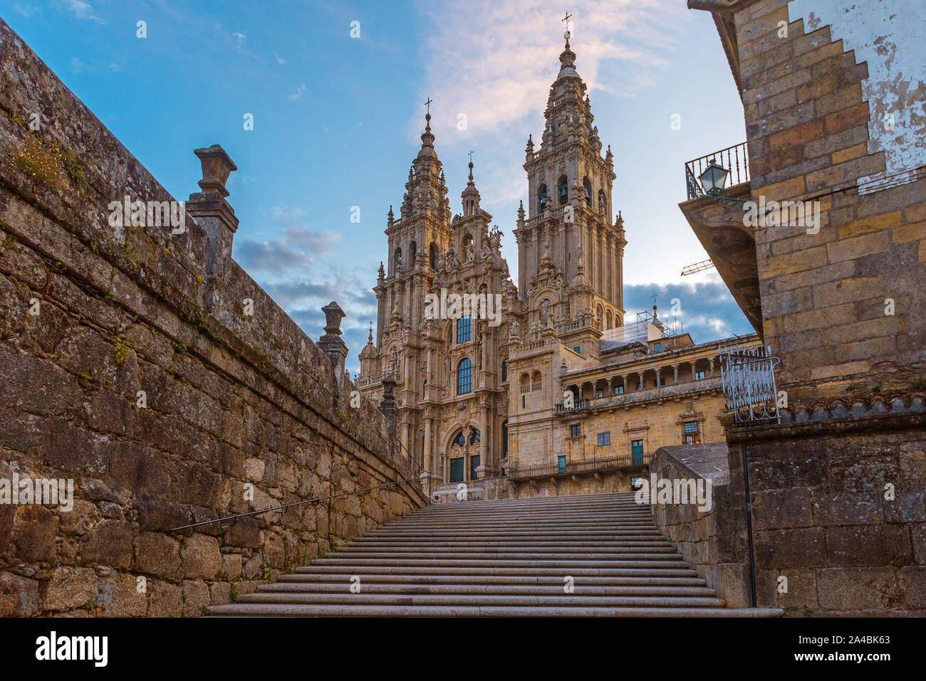 Die Kathedrale von Santiago de Compostela, Galicien, Spanien am Morgen Stockfoto
