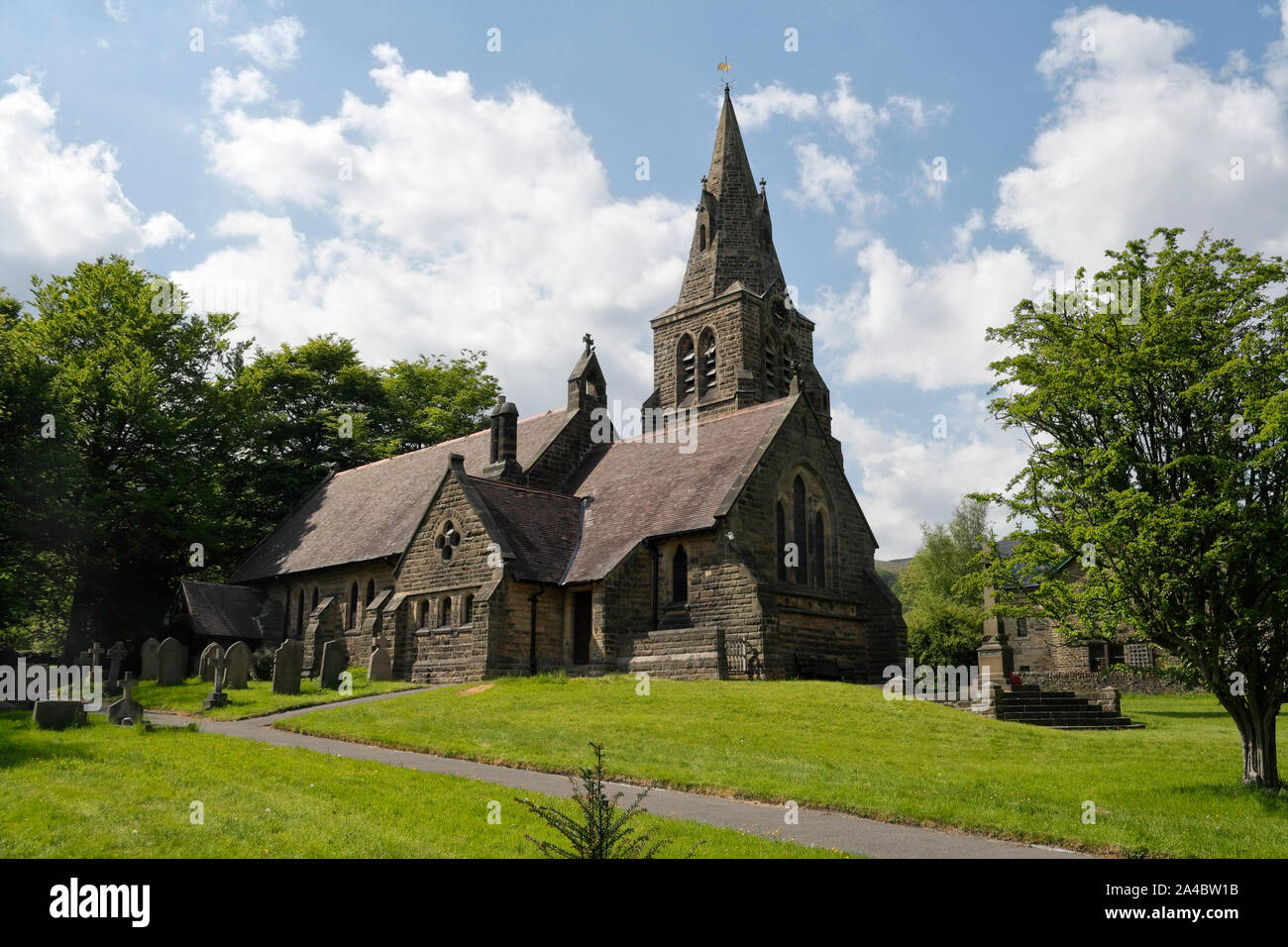 Edale Dorfkirche im Peak District Nationalpark Derbyshire England UK, Gemeindestätte der Gebetsverehrung, ländliches Kirchengebäude Stockfoto