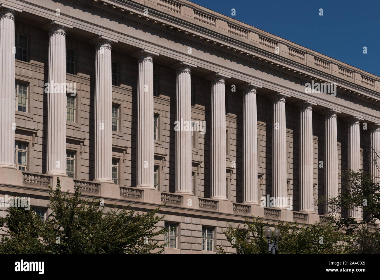 Der Internal Revenue Service Gebäude, in der Mitte des Federal Triangle Komplex in Washington, D.C entfernt Stockfoto