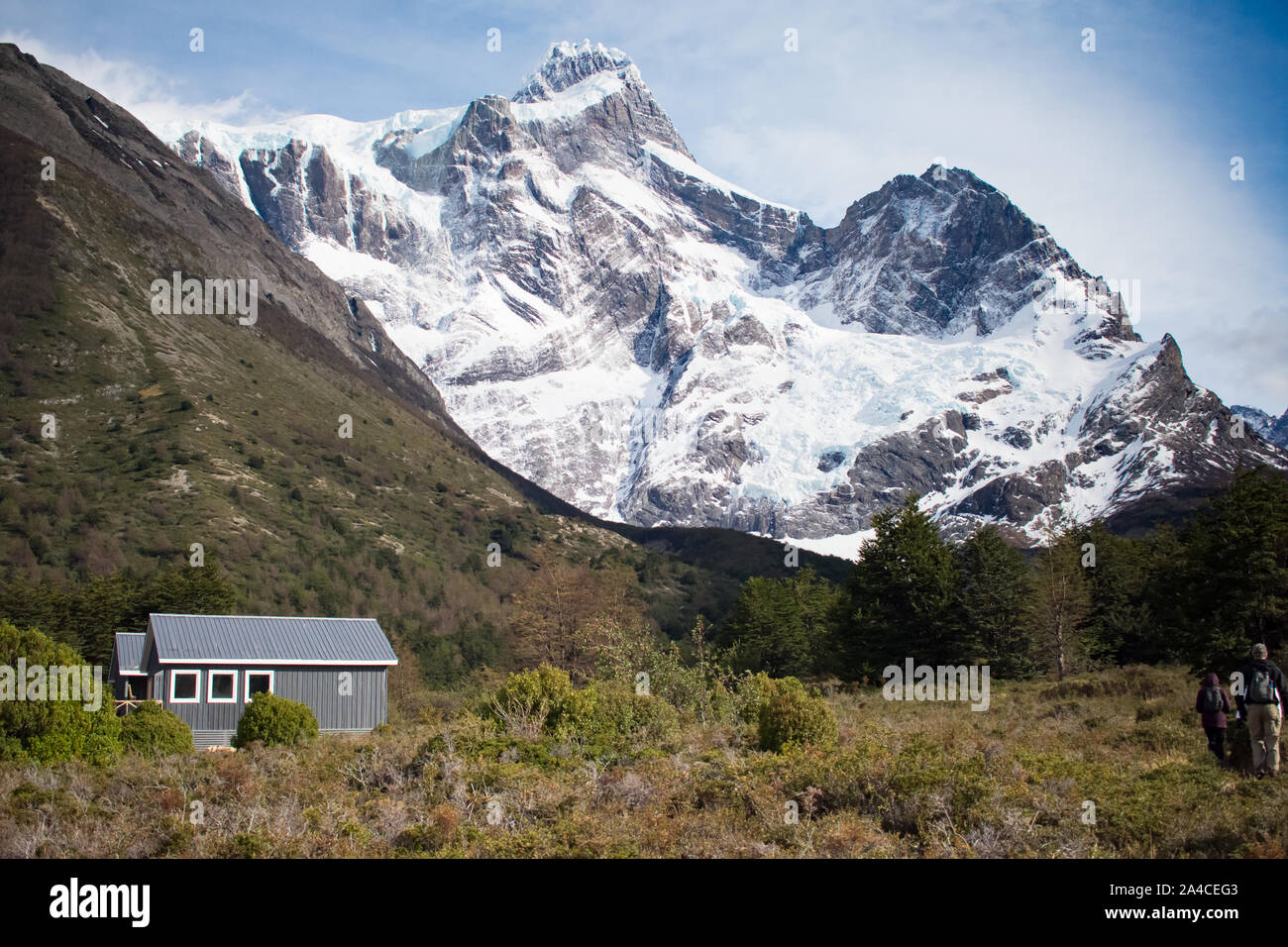 Paine Grande abgedeckt in Eis und Schnee im Torres del Paine Nationalpark, Chile Stockfoto