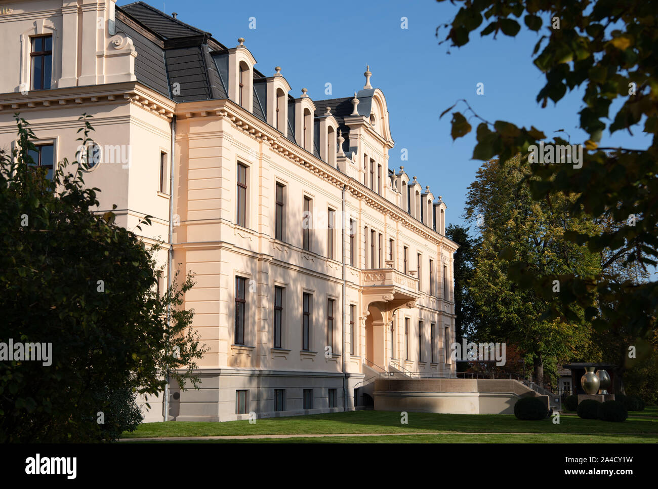 Nauen Ot Ribbeck, Deutschland. 13 Okt, 2019. Ribbeck Schloss. Credit: Soeren Stache/dpa-Zentralbild/ZB/dpa/Alamy leben Nachrichten Stockfoto