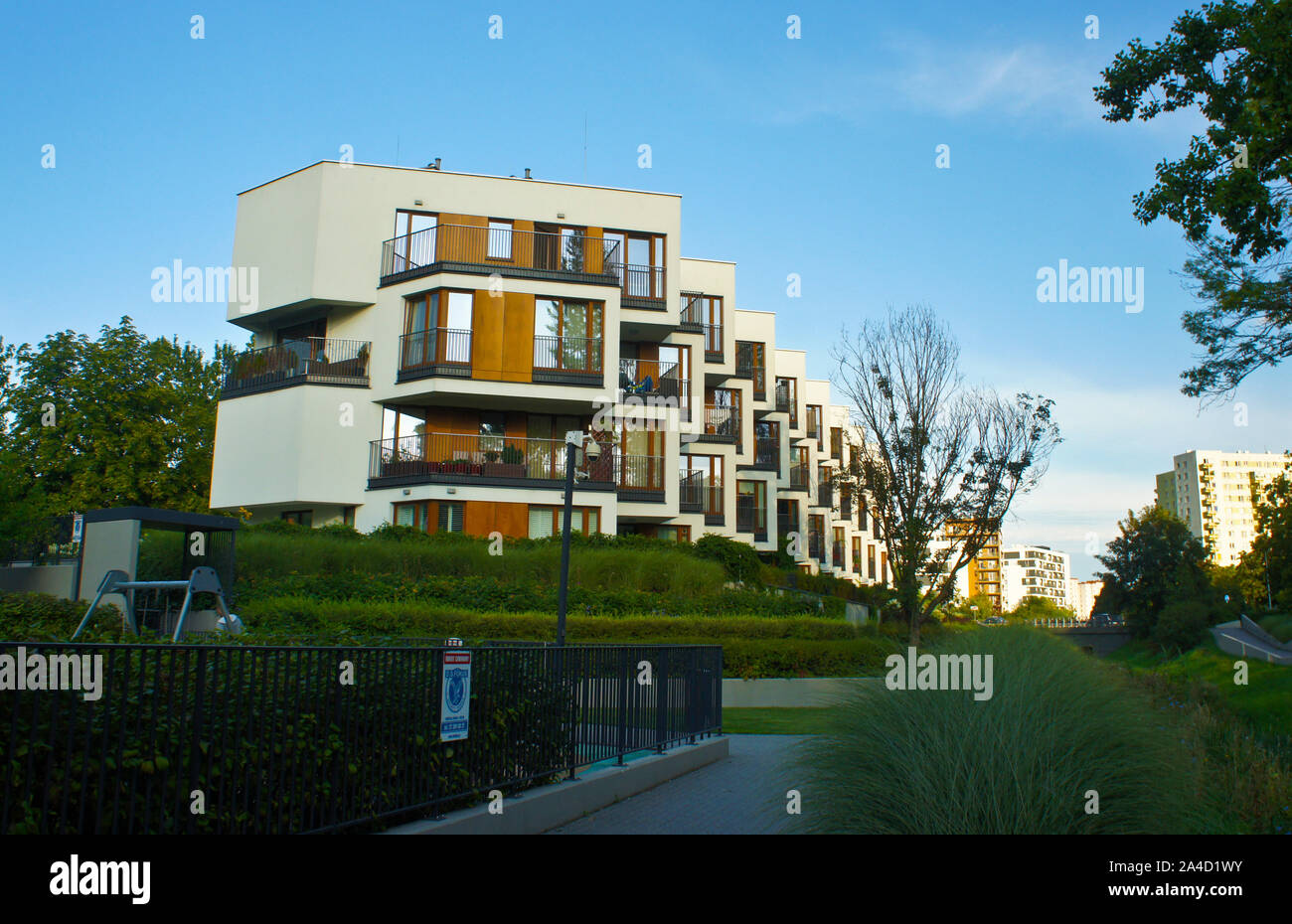 Warschau, Polen. 15. August 2019. Moderne, luxuriöse Wohnung, Gebäude in Warschau Goclaw Stockfoto