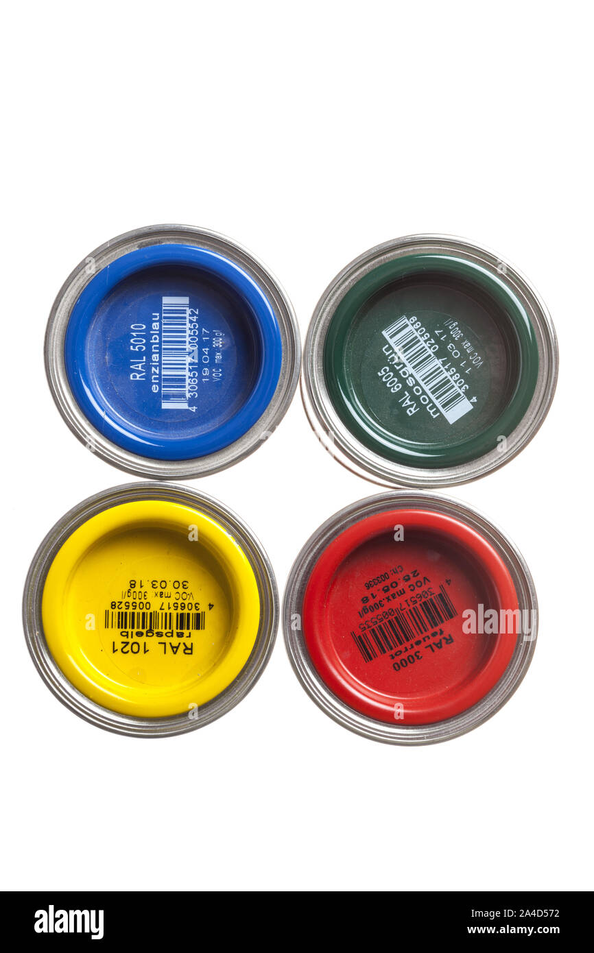 Malerei Farben, in Dosen aus Metall, Kunstharz Lacke, verschiedene Farben, Stockfoto