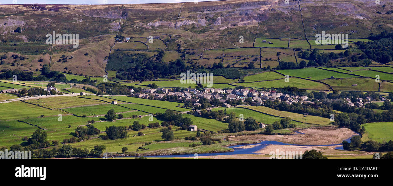 Panorama von reeth Dorf aus Harkerside, Swaledale Stockfoto