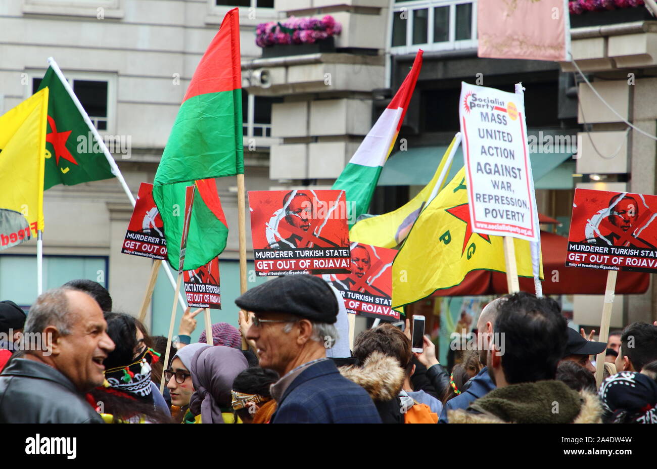 Rojava protestiert -Fotos und -Bildmaterial in hoher Auflösung – Alamy