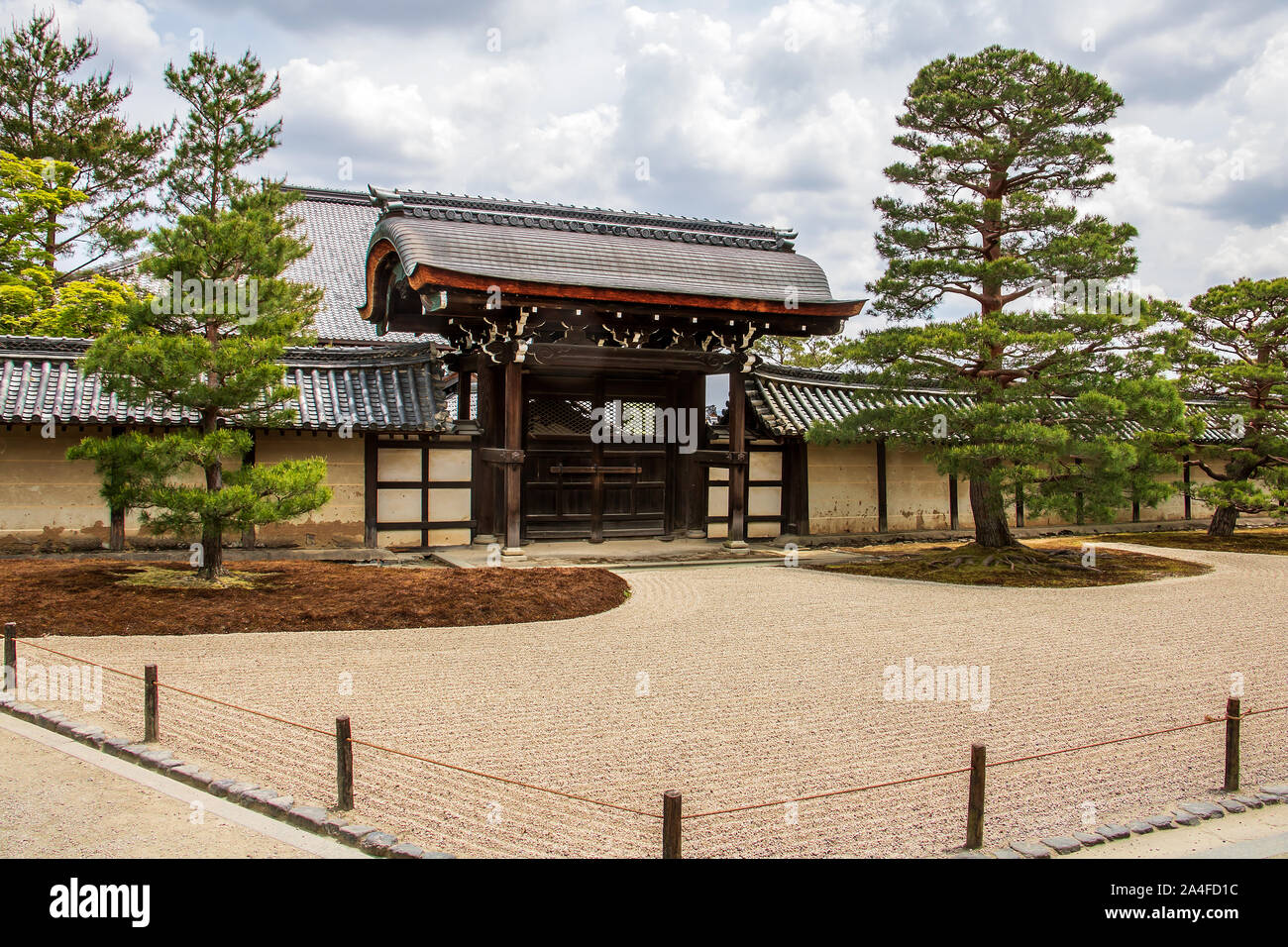 Gateway an Tenryu-ji-Tempel in Sagano Bezirk, Kyoto, Japan Stockfoto