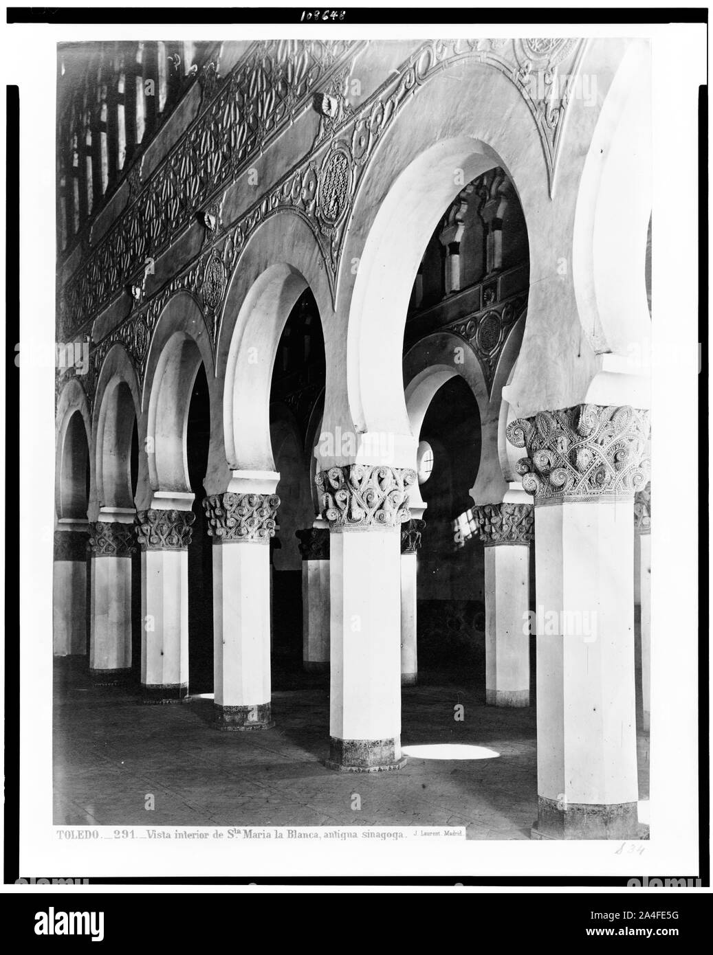 Toledo. Vista interior de Sta. Maria la Blanca, Antigua sinagoga/J. Laurent. Madrid. Stockfoto