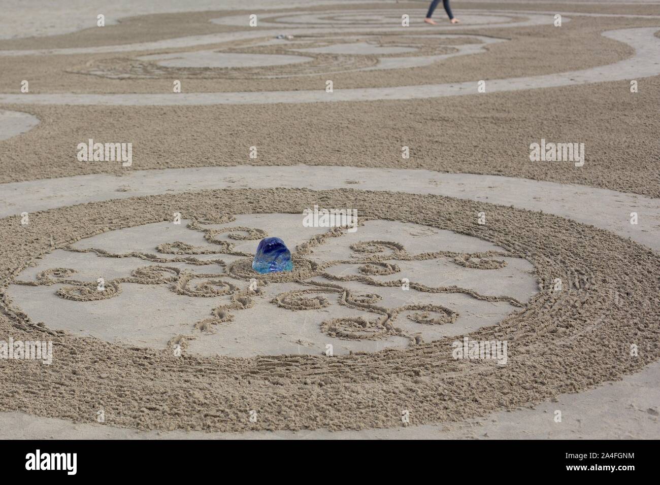 Ein Abschnitt der sand Labyrinth am Heceta Strand in Florence, Oregon, nach Künstler Denny Deich. Stockfoto
