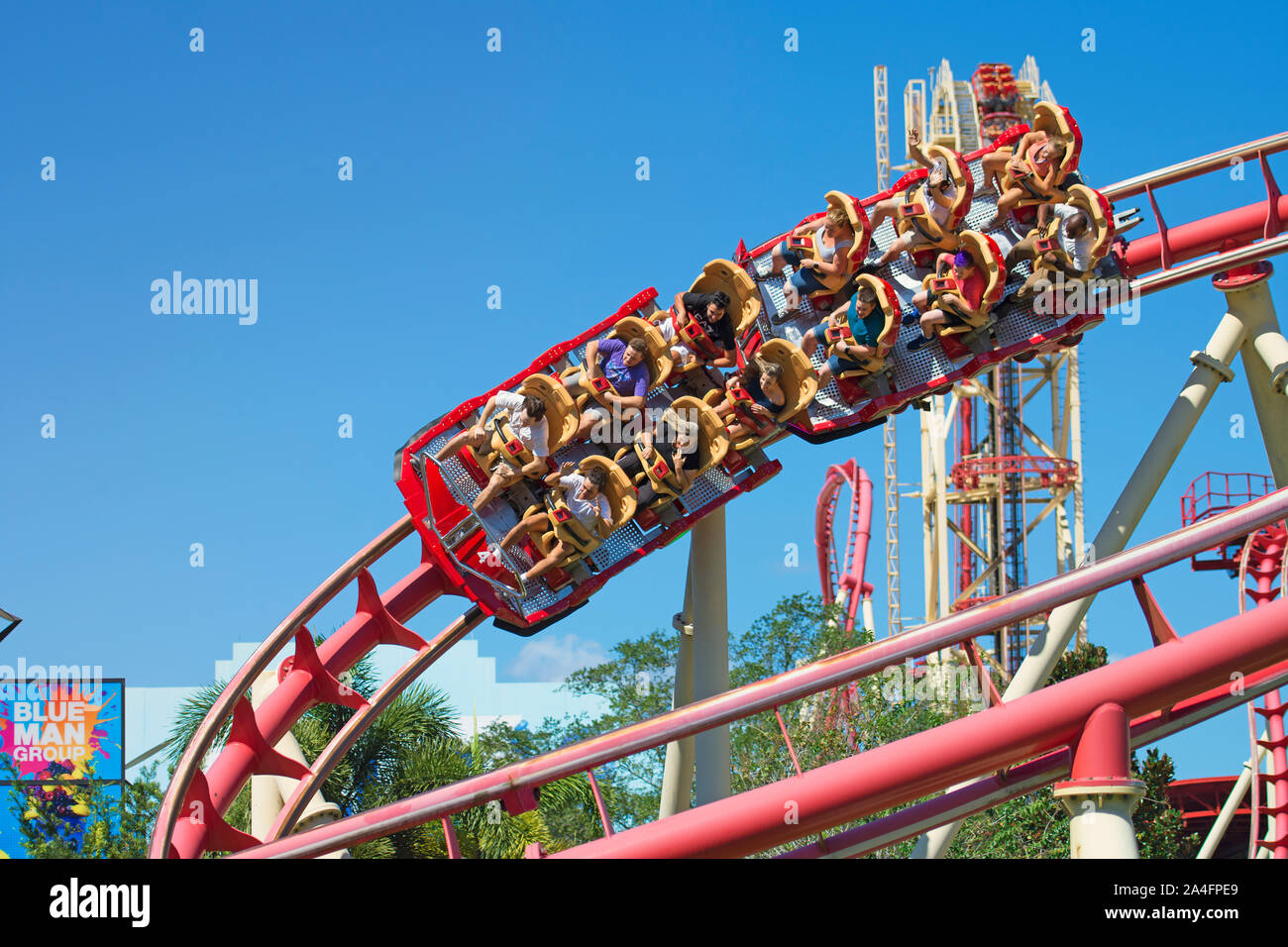 Hollywood Rip Ride Rockit, Menschen auf der Achterbahn, Universal Studios Resort, Orlando, Florida, USA Stockfoto
