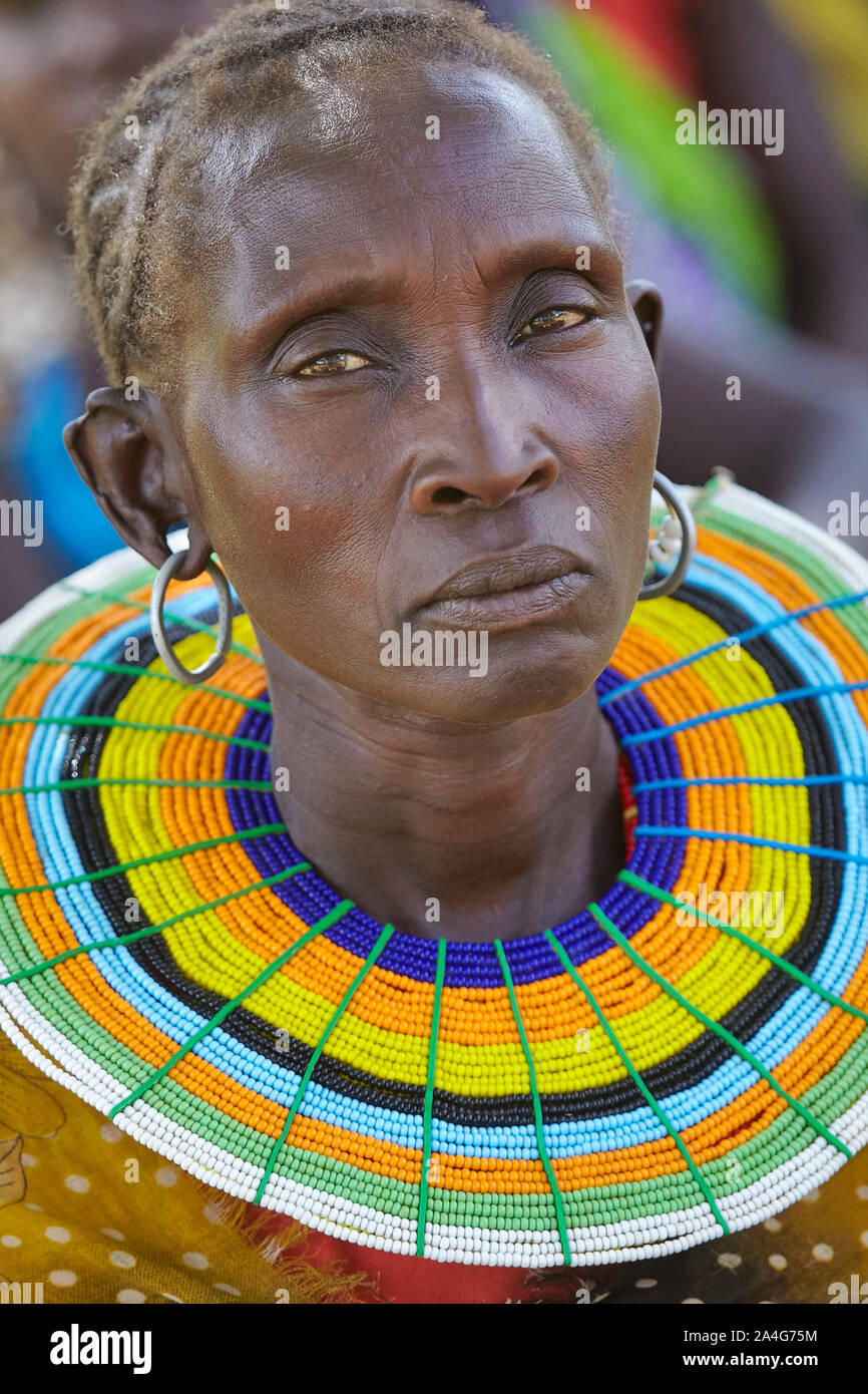 Uganda Amudat alte traditionelle Frau mit Ohrringen 26-05-2016 Foto: Jaco Klamer Stockfoto