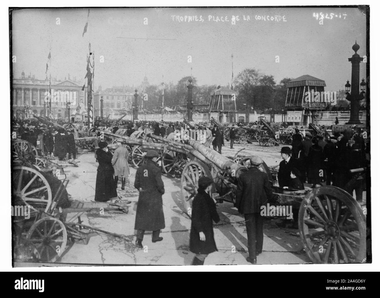 Trophäen, Place De La Concorde Stockfoto