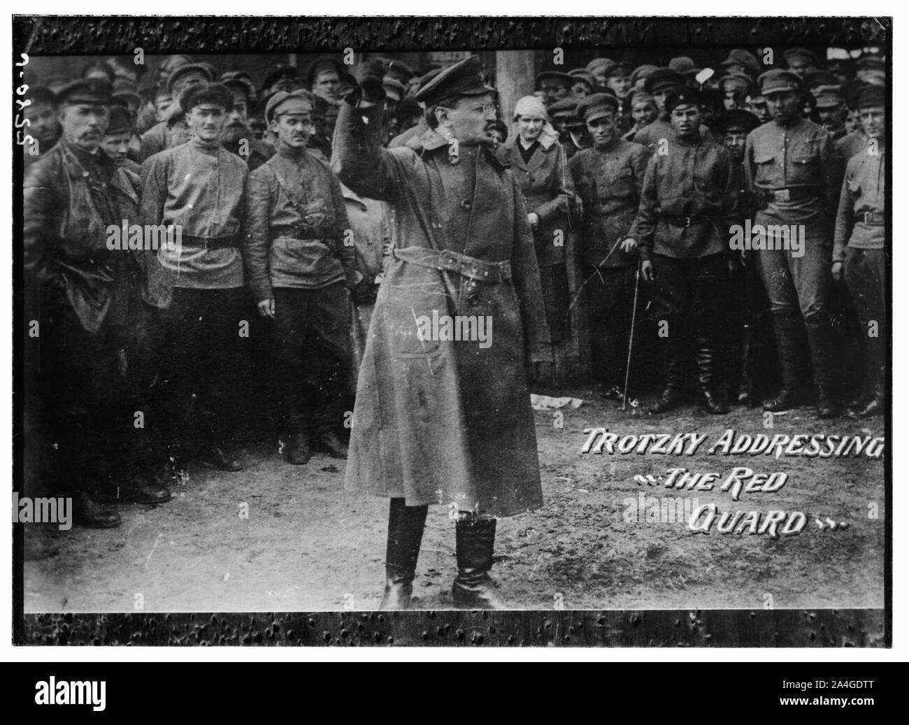 Trotzki] d. h. Trotzki] Adressierung der Roten Garde Stockfoto