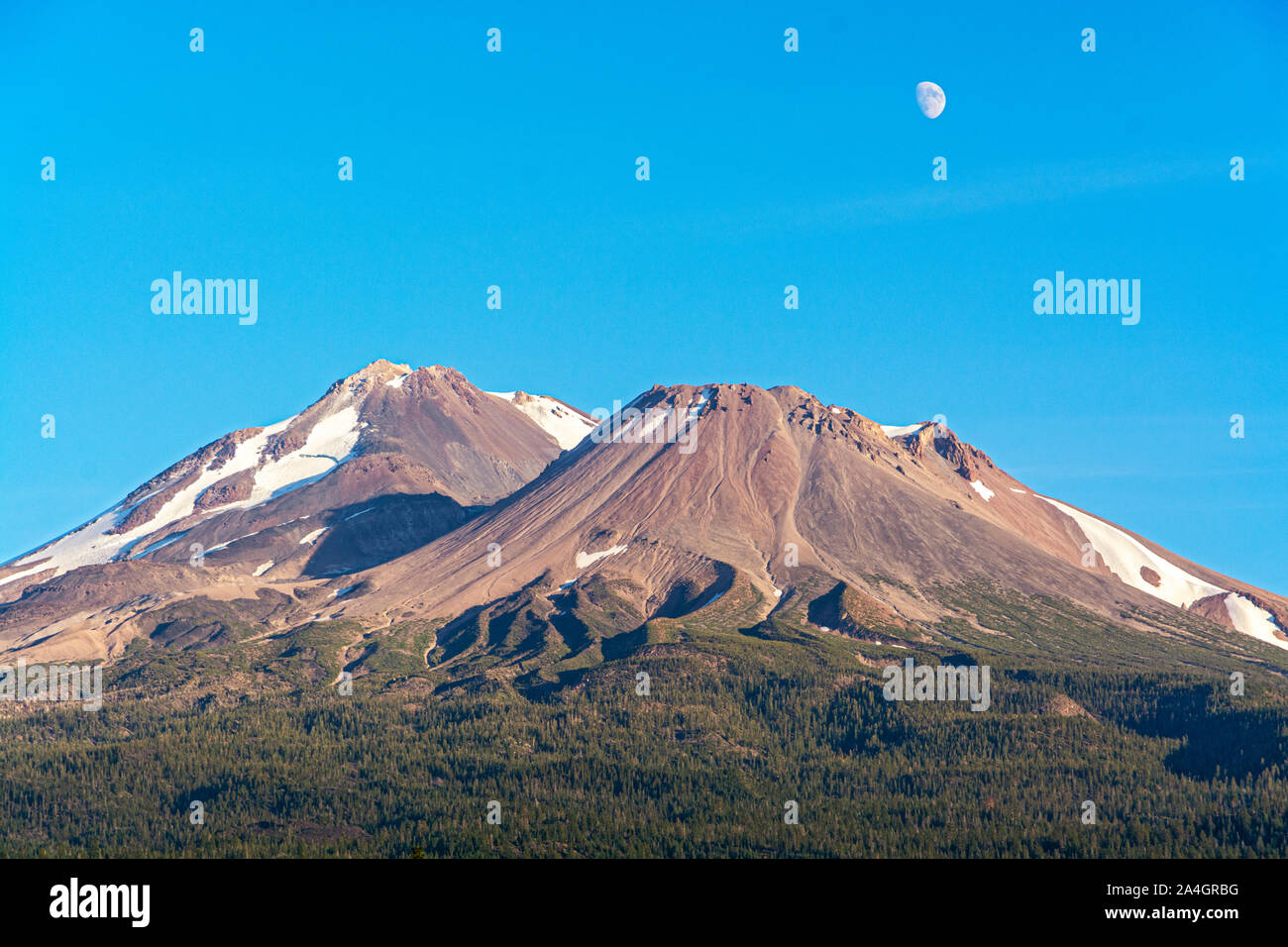 California, Mount Shasta, Siskiyou County, Blick vom Hwy 97 die vulkanische Legacy Scenic Byway Stockfoto
